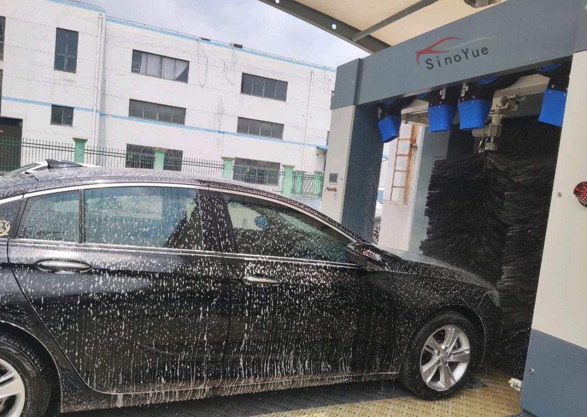Reciprocating automatic car washing machine111